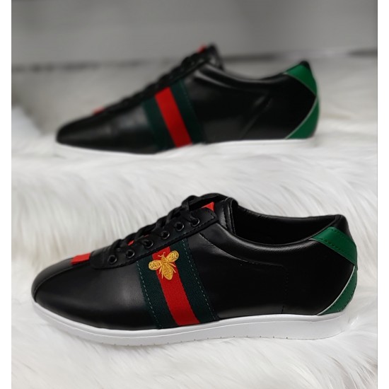 Heren Zwarte Casual Sneaker met Rode Details