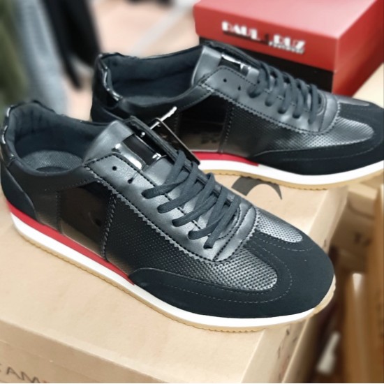 Heren Zwarte Casual Sneaker met Rode Details Heren Zwarte Casual Sneaker met Rode Details